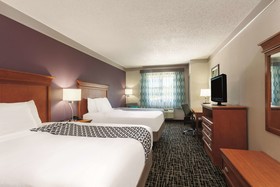 La Quinta Inn & Suites by Wyndham Jackson Airport