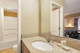 Super 8 by Wyndham Pearl/Jackson/East