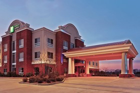 Best Western Plus Philadelphia Choctaw Hotel & Suites