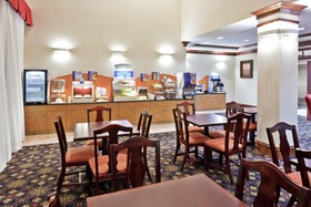 Best Western Plus Philadelphia Choctaw Hotel & Suites