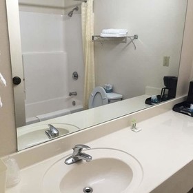 Super Inn and Suites Philadelphia