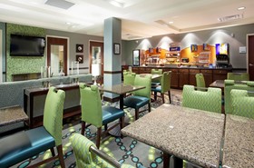 Holiday Inn Express Hotel & Suites Picayune