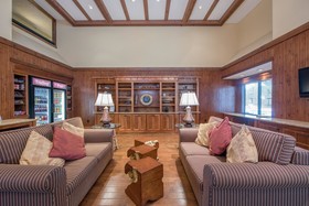 Cabot Lodge Jackson North