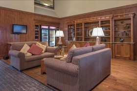 Cabot Lodge Jackson North