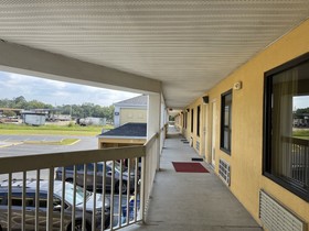 Western Inn