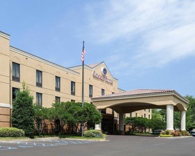 Russell Inn and Suites