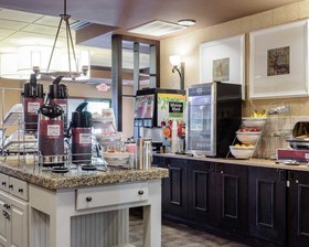 Russell Inn and Suites