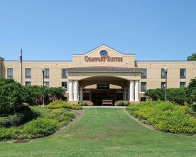 Russell Inn and Suites