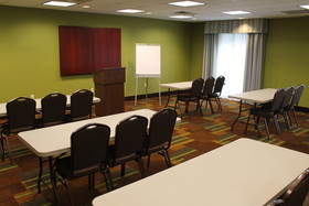 Holiday Inn Express & Suites Starkville