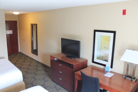 Holiday Inn Express & Suites Starkville