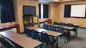 Starkville Inn & Suites