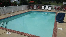 Starkville Inn & Suites