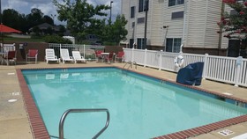 Starkville Inn & Suites