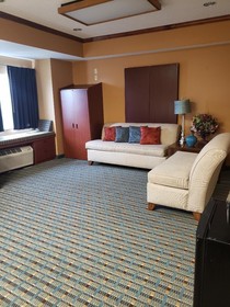 Starkville Inn & Suites