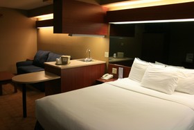 Starkville Inn & Suites