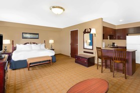 Starkville Inn & Suites