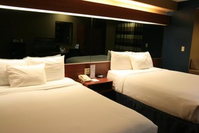Starkville Inn & Suites
