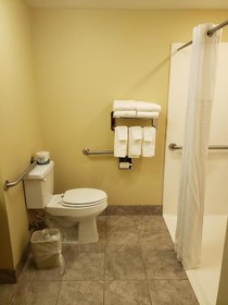 Starkville Inn & Suites