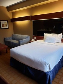 Starkville Inn & Suites