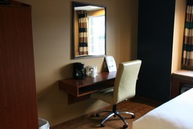 Starkville Inn & Suites