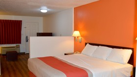 Super 7 Inn By OYO Tupelo Hwy 178