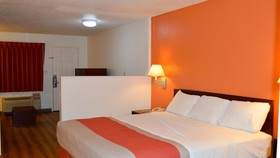 Super 7 Inn By OYO Tupelo Hwy 178