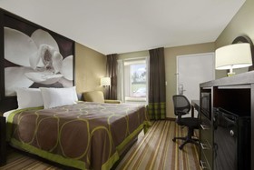 Super 8 by Wyndham Tupelo Airport