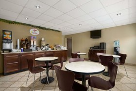 Super 8 by Wyndham Tupelo Airport