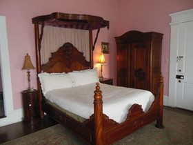 The Inn at Cedar Grove