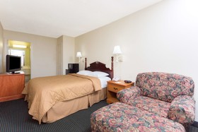 Days Inn & Suites by Wyndham Vicksburg