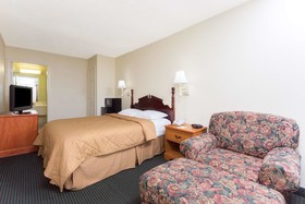 Days Inn & Suites by Wyndham Vicksburg