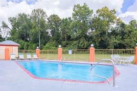 Howard Johnson by Wyndham Vicksburg