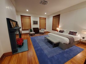 Oak Hall Bed & Breakfast