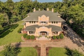 Oak Hall Bed & Breakfast