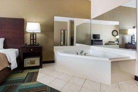 Quality Inn & Suites Arnold – St Louis