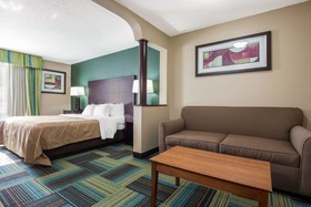 Quality Inn & Suites Arnold – St Louis