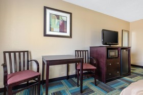 Quality Inn & Suites Arnold – St Louis