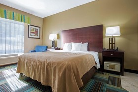 Quality Inn & Suites Arnold – St Louis