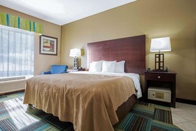Quality Inn & Suites Arnold – St Louis