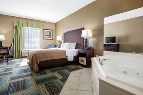 Quality Inn & Suites Arnold – St Louis