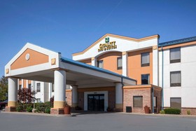 Quality Inn & Suites Arnold – St Louis