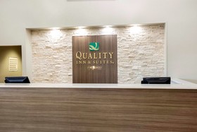 Quality Inn & Suites Arnold – St Louis