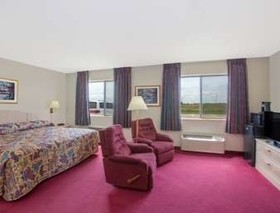 Super 8 by Wyndham Bethany MO