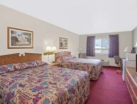 Super 8 by Wyndham Bethany MO