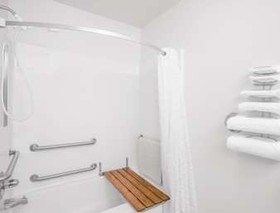 Super 8 by Wyndham Bethany MO