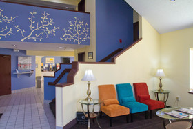 Days Inn by Wyndham Blue Springs