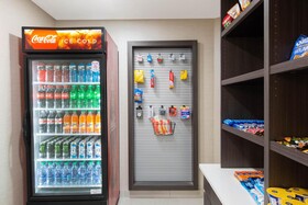 La Quinta Inn & Suites by Wyndham Blue Springs