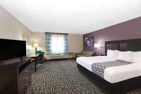 La Quinta Inn & Suites by Wyndham Blue Springs