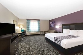 La Quinta Inn & Suites by Wyndham Blue Springs