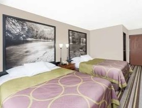 Super 8 by Wyndham Bolivar